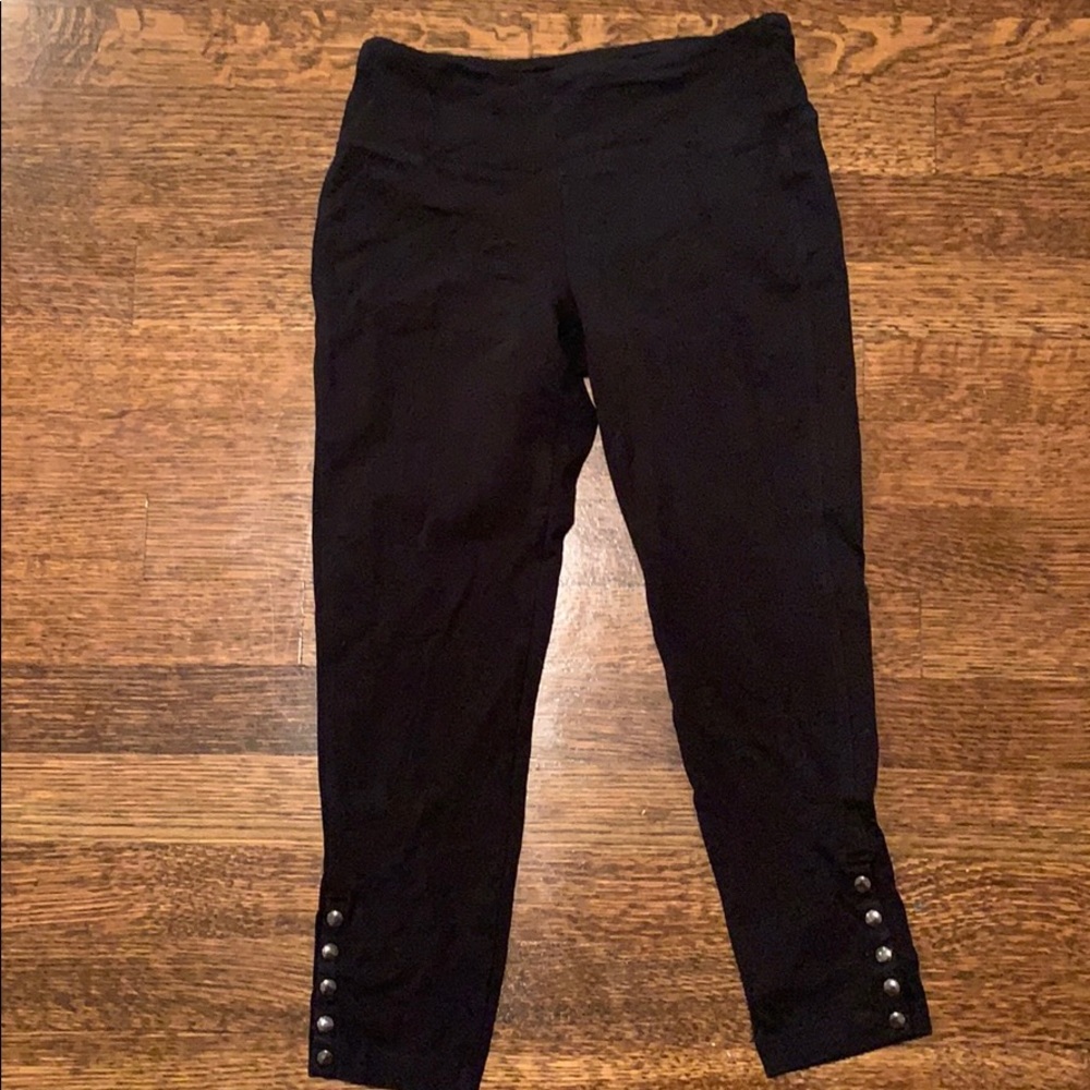 Black Athleta Capri Leggings w/ Snaps on Side